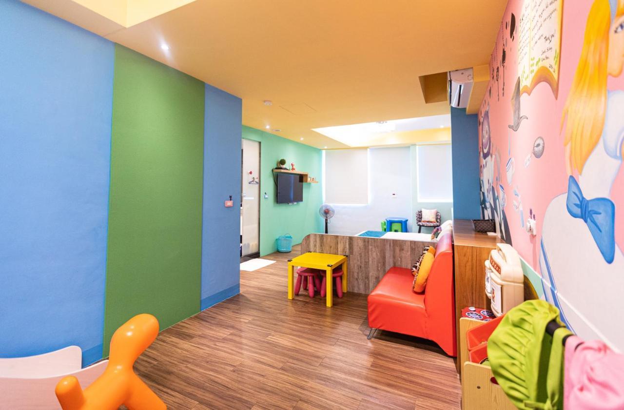 Fun Kids B&B Kota Hualien Bagian luar foto