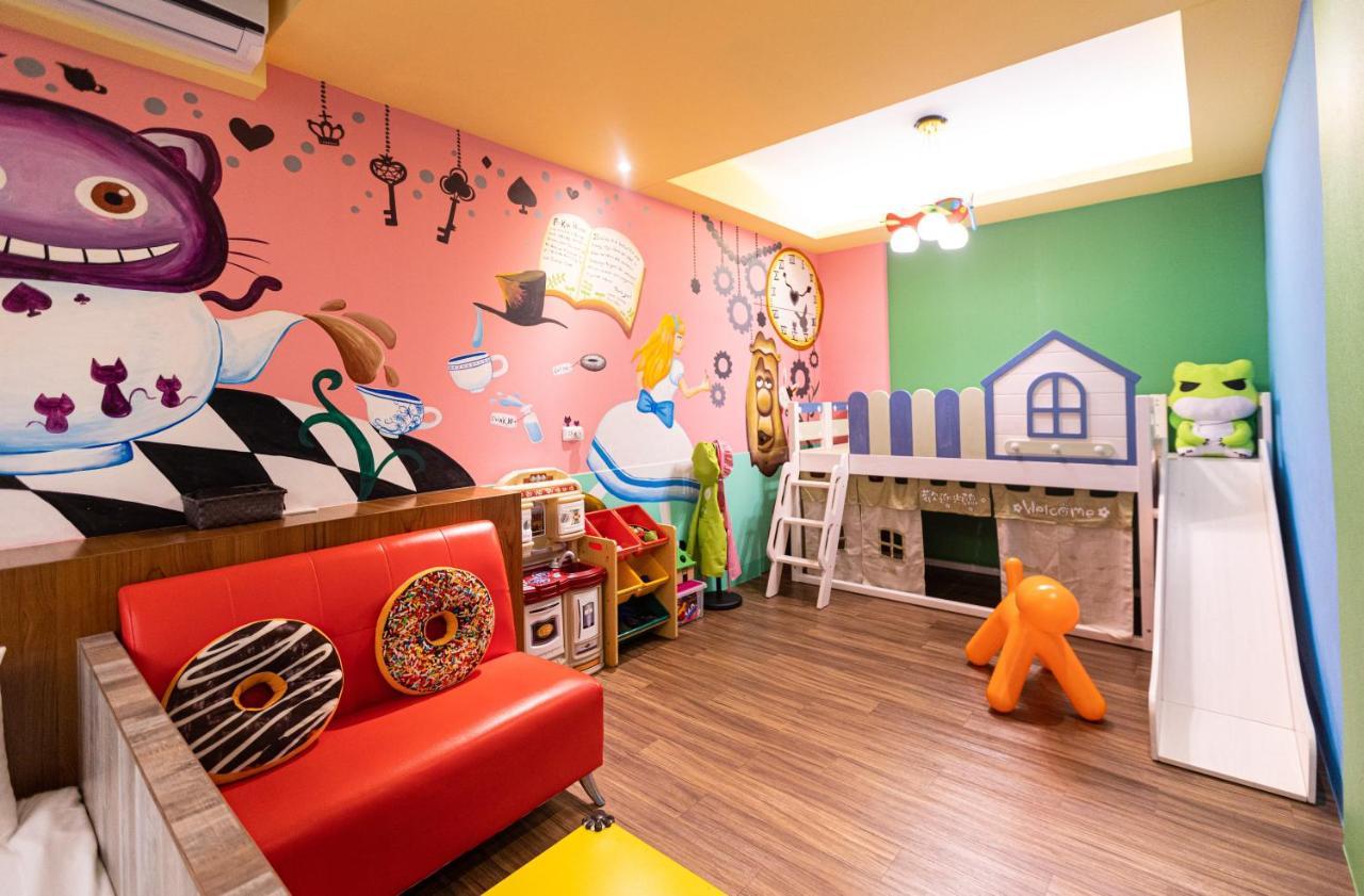 Fun Kids B&B Kota Hualien Bagian luar foto